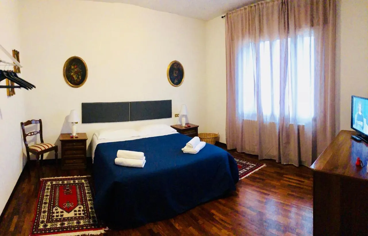 *** ゲストハウス ホテル Caminhouse イタリア